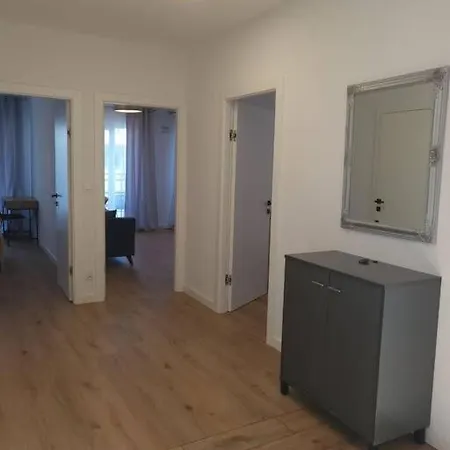 Duzy W Centrum - 3 - Garaz Apartment